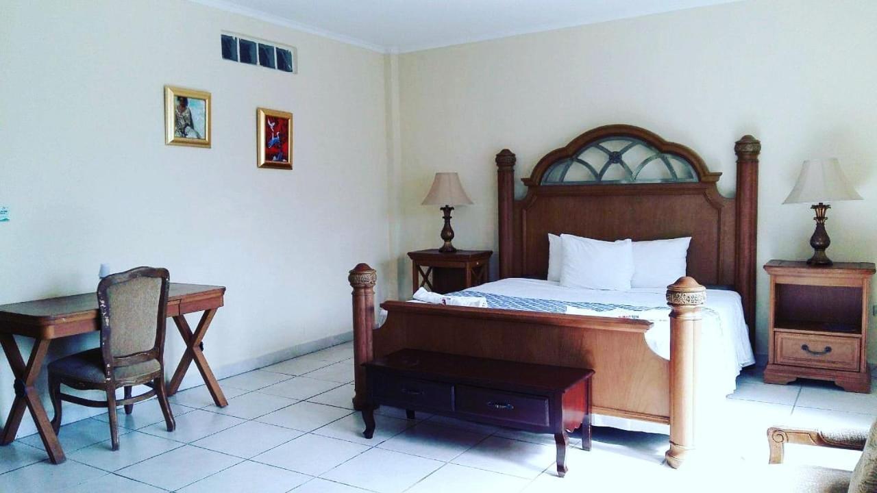 Hotel Carnaval La Ceiba Dış mekan fotoğraf