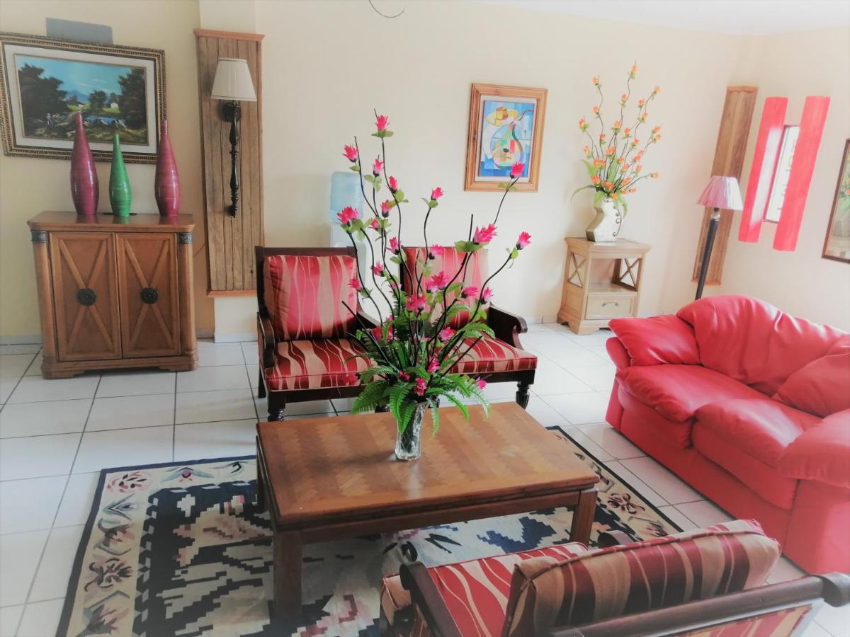 Hotel Carnaval La Ceiba Dış mekan fotoğraf